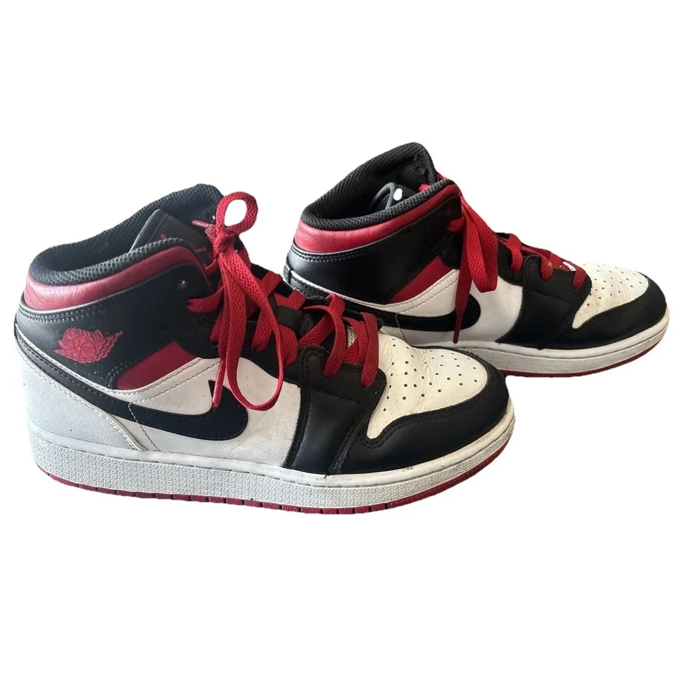 Nike‎ Air Jordan 1 Retro Mid Youth 6Y Red Black Sneakers DQ8423-106